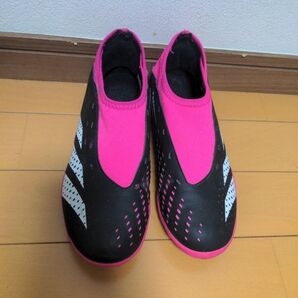アディダス adidas プレデター ピンク 黒 20cm