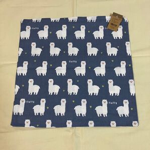 クッションカバー アルパカ柄 45×45cm 綿100% ブルー系 総柄 可愛い 涼しげ 新品未使用