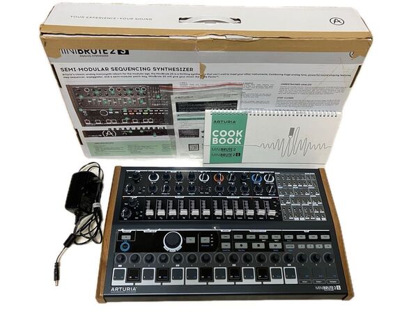【中古 動作確認済】Arturia MINIBRUTE 2S セミモジュラー アナログシンセ ステップシーケンサー