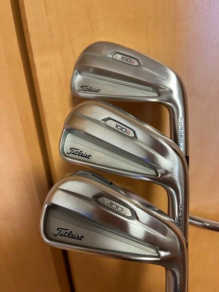 タイトリストT100S DG TOUR I WEIGHT LOCK S200