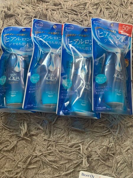 スキンアクア ヒアルロンセラムUV SPF50+ PA++++ 70g×4個