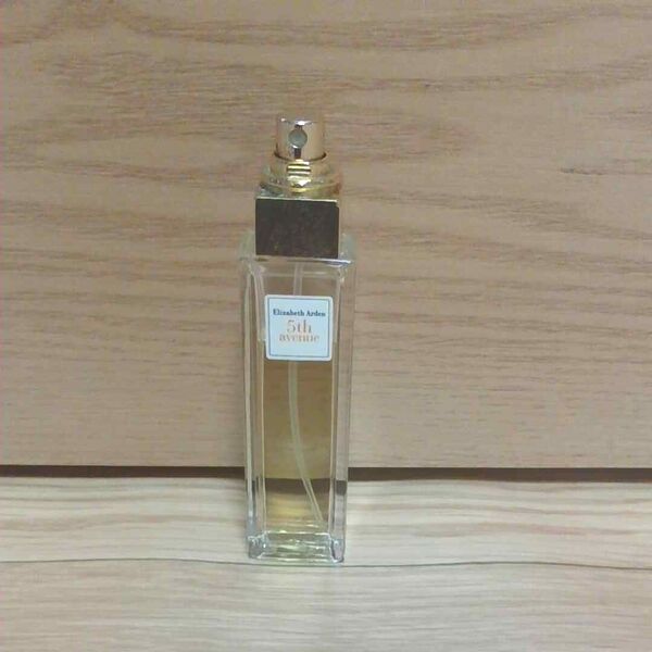 Elizabeth Arden 5th avenue 30ml 香水 オーデパルファム スプレー フィフスアベニュー