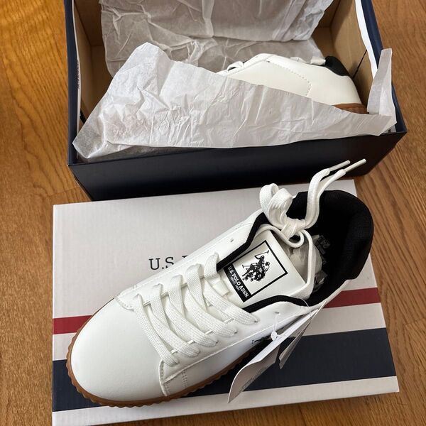 U.S. POLO ASSN. スニーカー 24.5cm ホワイト 新品