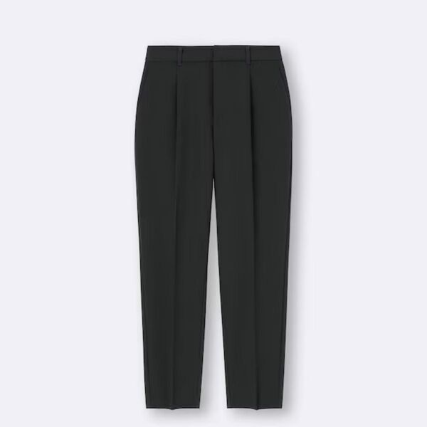 GU ストレッチテーパードパンツ
