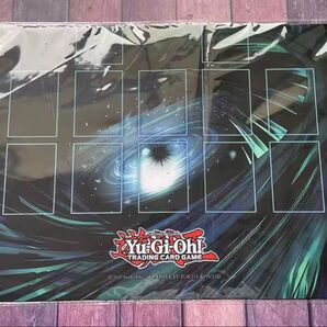 新品未使用 遊戯王 ブラックホール プレイマット