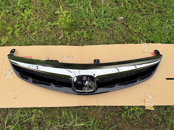 シビックタイプR FD2 フロントグリル ホンダエンブレム無し