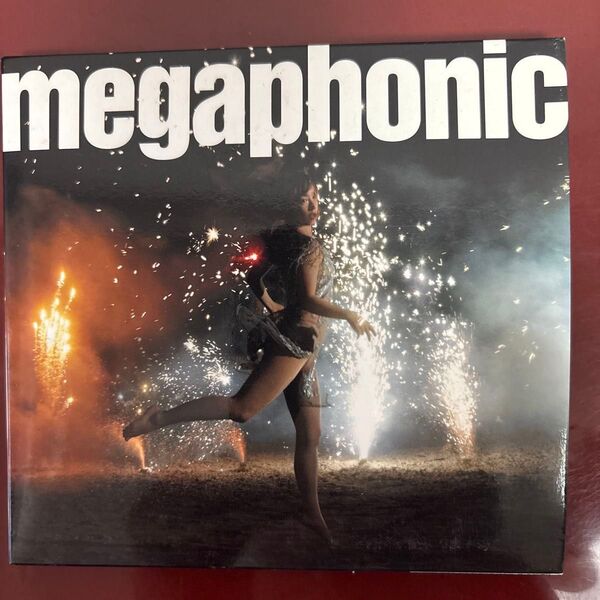 CD+DVD YUKI 『megaphonic 初回生産限定盤』 品番:ESCL-3756-7/スリーブケース入りデジパック仕様