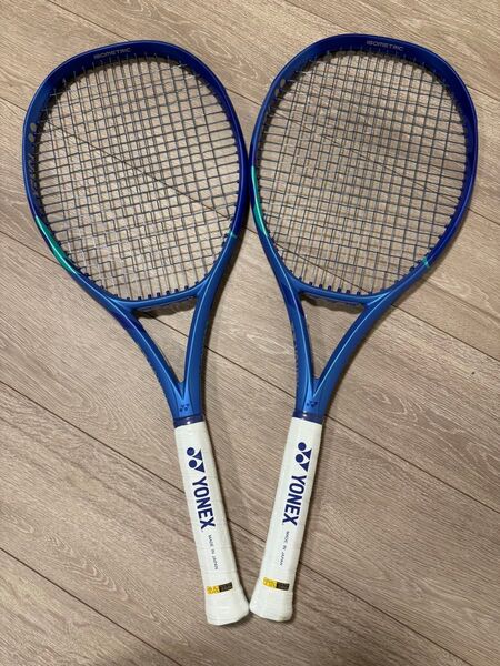 試打のみと未使用 2本組 スペック合わせ YONEX EZONE 100 G3