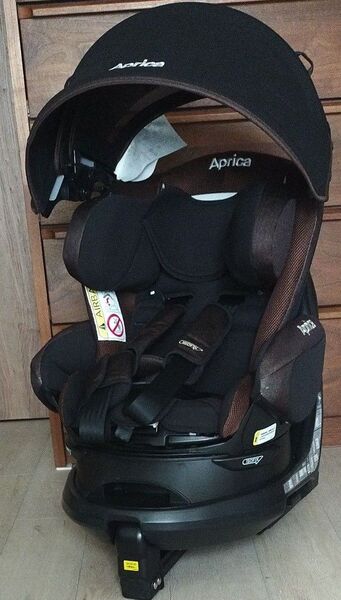 アップリカ チャイルドシート フラディア グロウ ISOFIX Aprica ブラウン 新生児対応