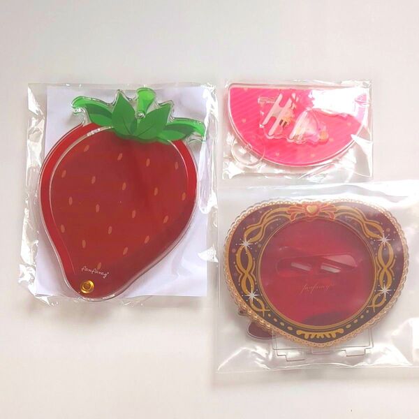 フクヤ アクリルフレーム くじ いちご レッド ピンク アクリルスタンド 缶バッジスタンド ゴールドビジュー