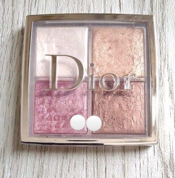 Dior バックステージフェイスグロウパレット001ユニバーサル