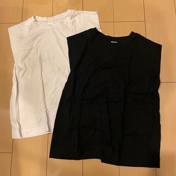 【最終値下げ】H&M(エイチアンドエム)ノースリーブTシャツ 2枚セット ホワイト&ブラック Mサイズ