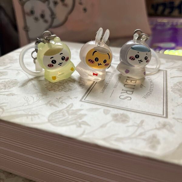 ちいかわガチャガチャ めじるしアクセサリー カッパコスチューム