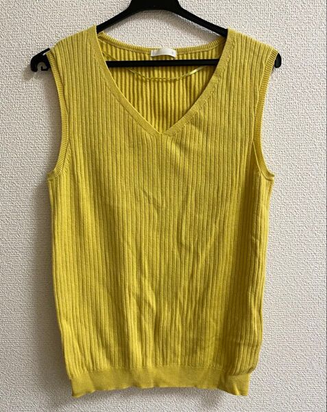 GU gu ジーユー ニット ノースリーブ トップス ベスト 無地 ノースリーブセーター サマーニット カーキ ニットベスト 薄手