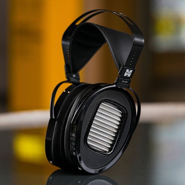 HIFIMAN/ 有線ヘッドホンARYA UNVEILED【新品未使用】