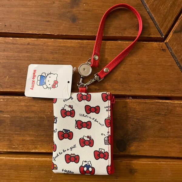 ハローキティ カードケース 新品 未使用 財布 パスケース サンリオ キティちゃん リール