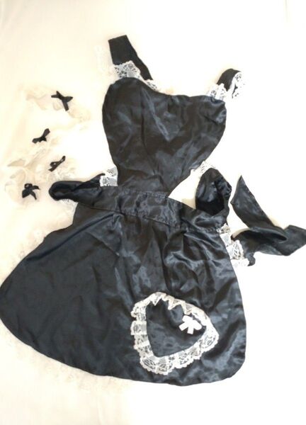 景品 コスプレ エプロン 仮装 メイド 衣装 ハート レース フリル ブラック 可愛い リボン 文化祭 パーティー イベント
