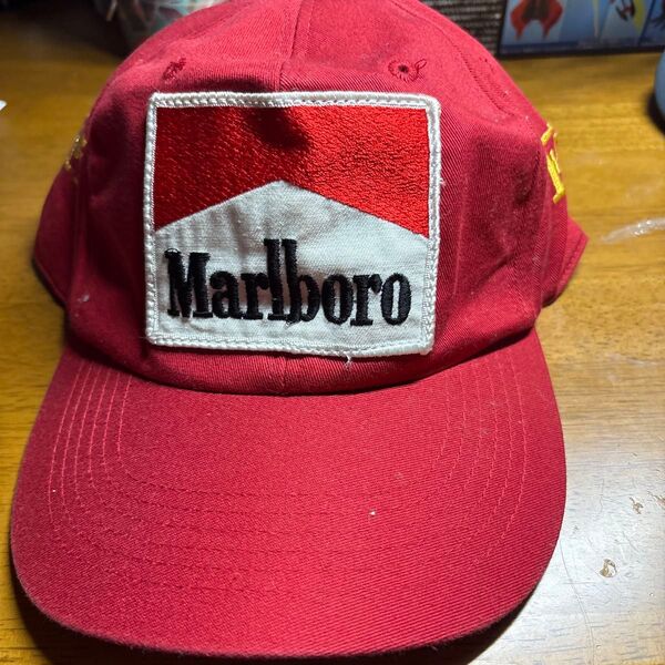 F1フェラーリMarlboro マルボロ キャップ 帽子
