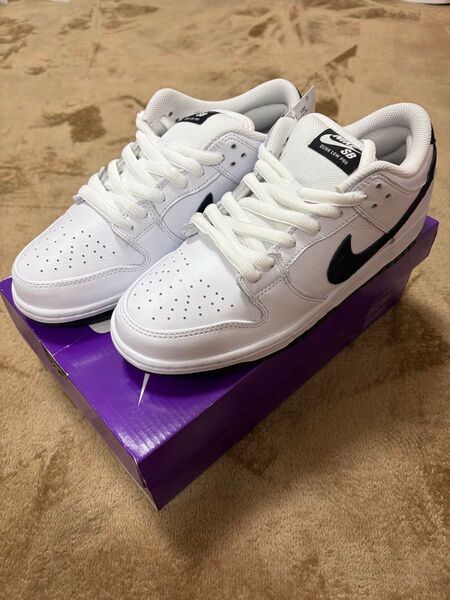 【週末限定価格】 Nike SB Dunk Low Pro White/Black 27センチ
