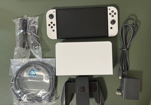 【中古】Nintendo Switch(有機ELモデル)ホワイト