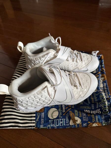 野球 NIKEトラウト6プロスパイク 27センチ 白