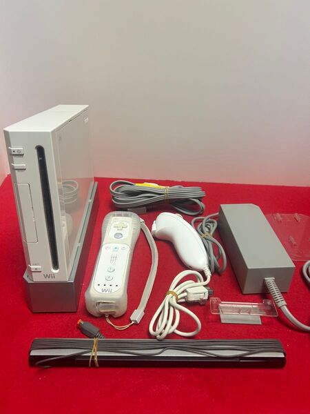 ニンテンドーwii 本体セット 箱、取説無 部品は完品☆