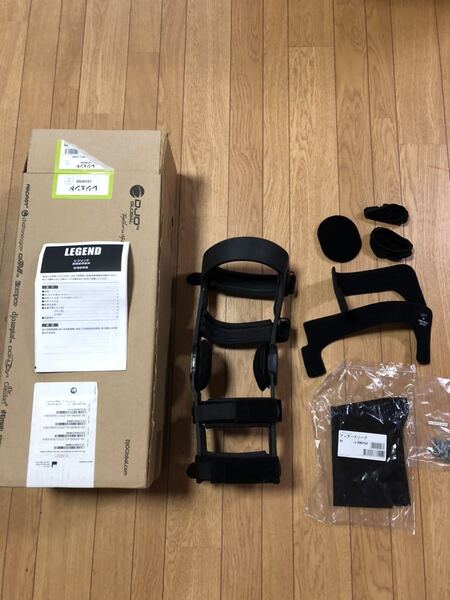 DONJOY製 左膝用装具 サイズM