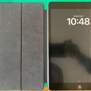 iPad第9代 64GB Wi-Fi 本体+カーバー+シール