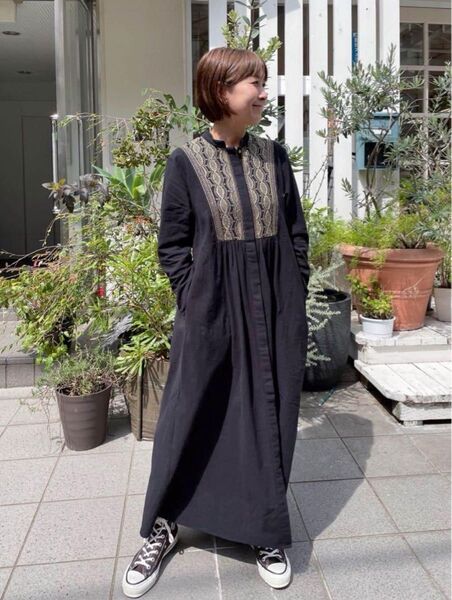ne Quittez pasヌキテパCrimp Cotton Solid Embroidery Dress ブラック黒 ワンピース