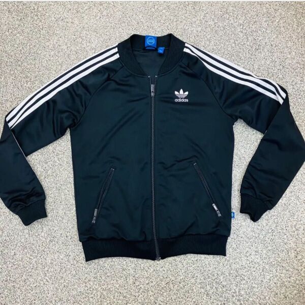 adidas☆ブラック☆トラックジャケット☆バックプリント
