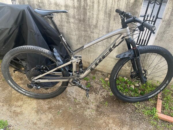 TREK TOP FUEL9.7 2021モデル Lサイズ 大阪直接取引