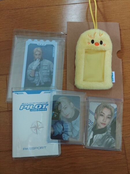Stray Kids PILOT Felix フィリックス トレカ PASSPORT BbokAriフォトケース
