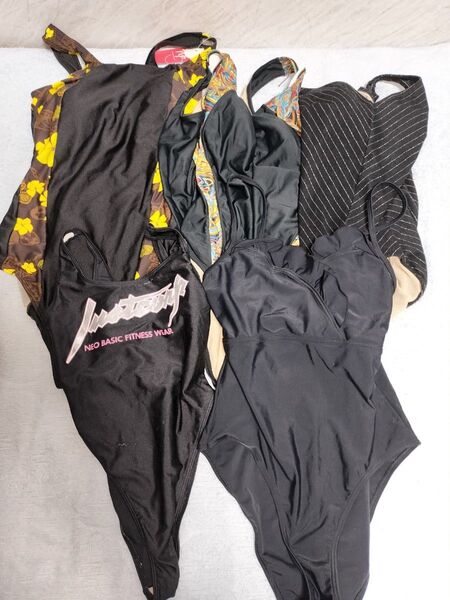 ワンピース水着 黒系 レディース まとめ売り クリーニング済み