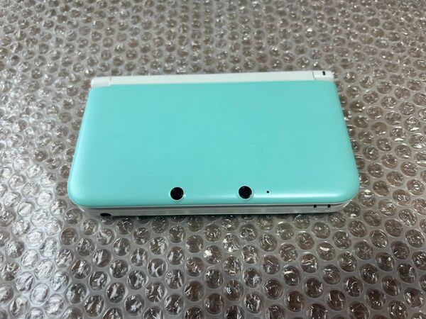 ニンテンドー 3DSLL 本体(ミントホワイト)+ポケモンソフト2点(オメガルビー、サン)