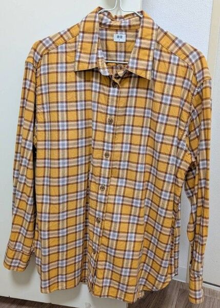 UNIQLO イエローチェックシャツ
