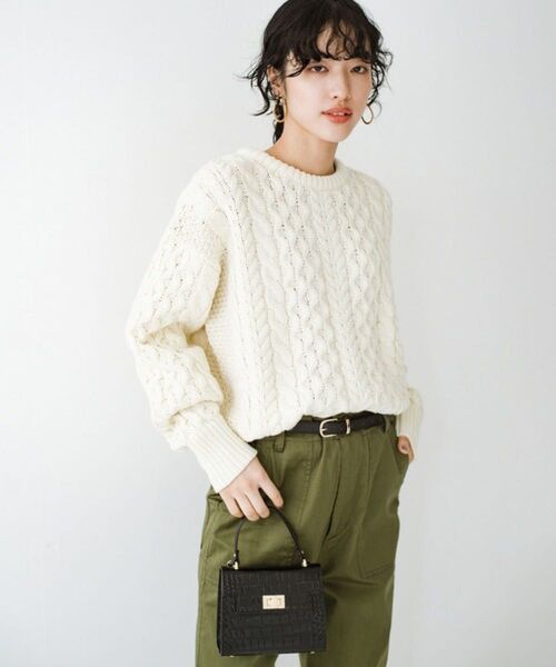 haco!服も気持ちもちょうどいいゆるさが大切!さっと着るだけでバランスが整う大人のケーブルニット by que made me