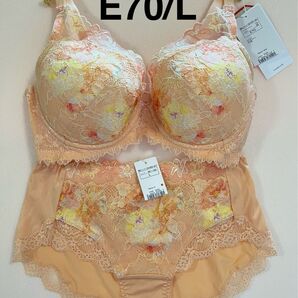トリンプ プレミアム レッドレーベル TR0101 脇から寄せてきれいにフィット 上下セット オレンジ E70/L