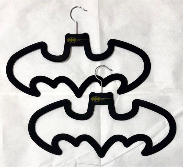 バットマン BATMAN☆ロゴ ハンガー 2個セット 滑り止め 黒 ブラック