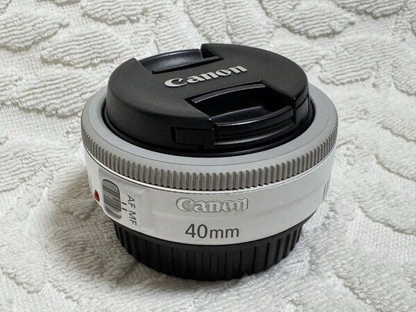 Canon 単焦点レンズ EF40mm F2.8 STM ホワイト