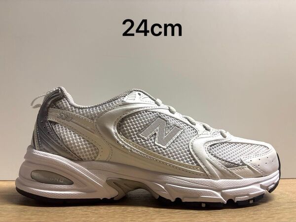 未使用 24cm D ニューバランス MR530EMA ホワイト/シルバー new balance