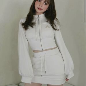 andmary Willow line tops