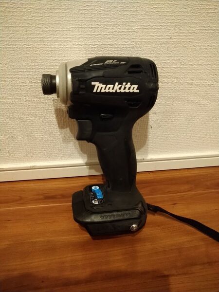 makita マキタ 18V インパクトドライバー TD172D