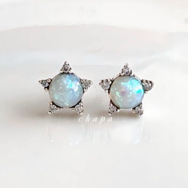星型ピアス s925 オパール風 小ぶり 上品 揺れ感 可愛い 春夏アクセ