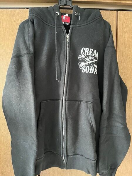 クリームソーダ ジップアップパーカー XL