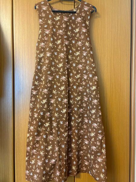 Mrchen HAUS ノースリーブ ワンピース 花柄 ブラウン
