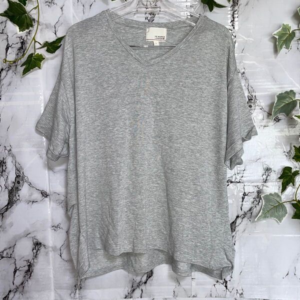 HE WORKS LONDON VネックTシャツ グレー Lサイズ