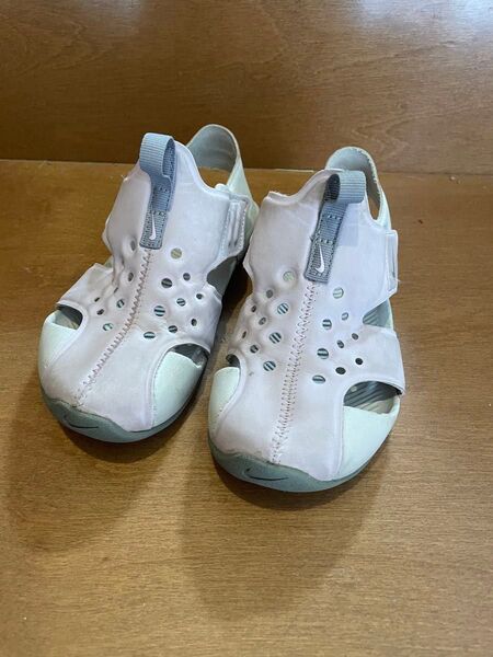 NIKE キッズサンダル