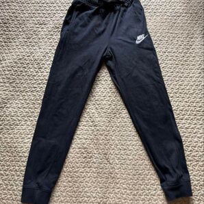 Nike 黒 ロングスウェットパンツ 130〜140 ナイキ ジャージ 難あり