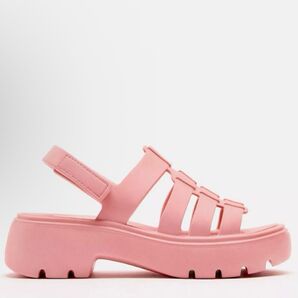 ZARA ラバートラックサンダル
