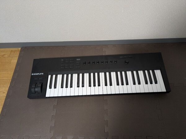 KOMPLETE KONTROL A49